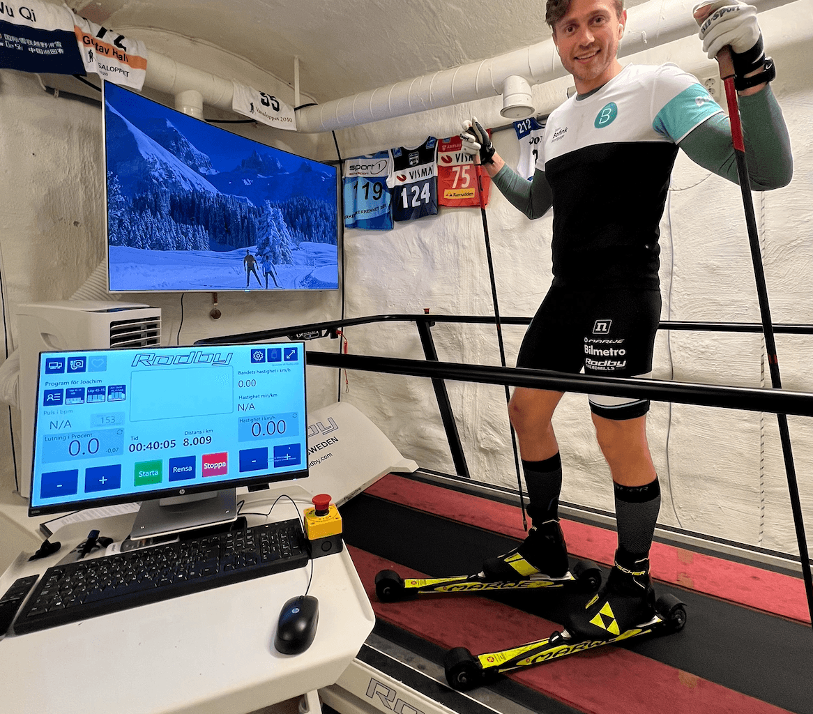 Träning på rullskidband i Skidstudion vid Stadion